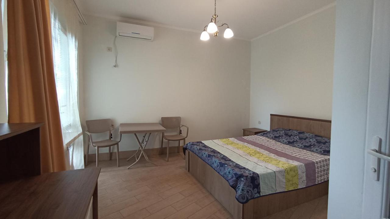 Guest House Karla كوبوليتي المظهر الخارجي الصورة