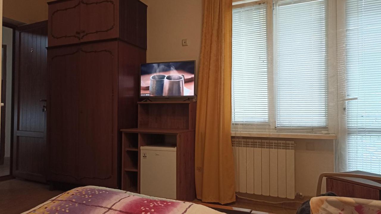 Guest House Karla كوبوليتي المظهر الخارجي الصورة